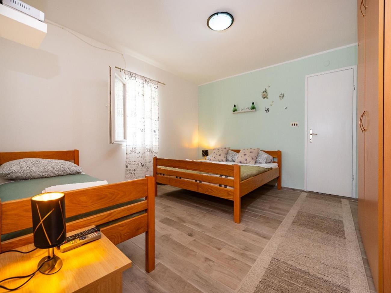 Apartments With A Parking Space Nin, Zadar - 10414 Extérieur photo